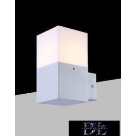   UNIVERSO Outdoor wall lamp 1xE27 max.13w IP44 white 110x78x160mm 5 years